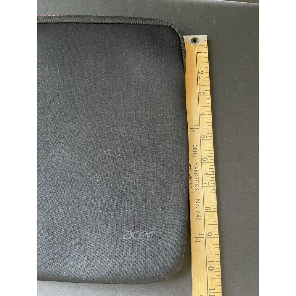Acer Laptop Sleeve Black Padded Zippered Carrying Bag 15x10 Inch Career Office